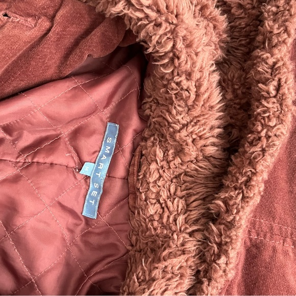 Retro style velour coat - Picture 3 of 3